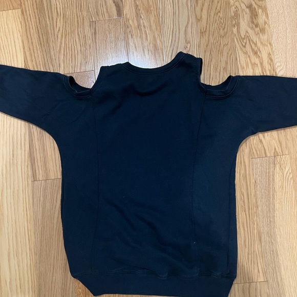 Women’s cold shoulder sweatshirt, size small - Picture 3 of 6